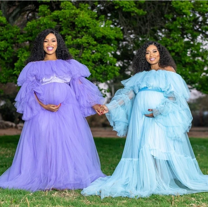Amazing  Idols SA star has announced her pregnancy along with her sister that left mzanzi astonished