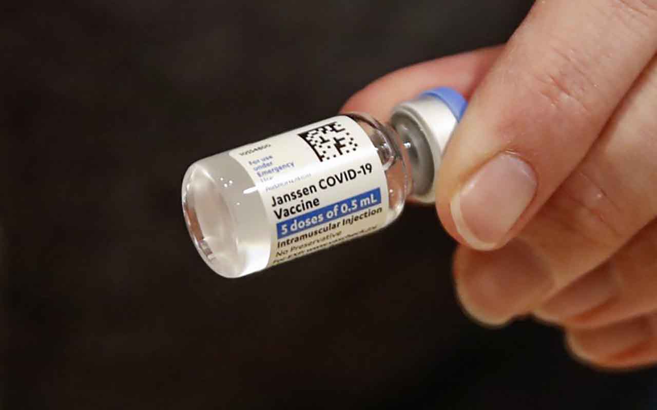Ramaphosa Has Sold Us Finally, Bad News To People Who Receive Vaccines