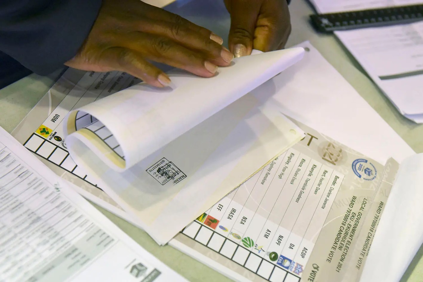 Voters not allowed to take photos of marked ballot papers