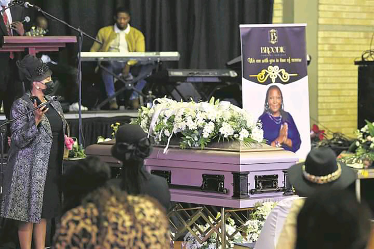 Mam’ Angie Diale funeral pictures, May she Rests In Peace