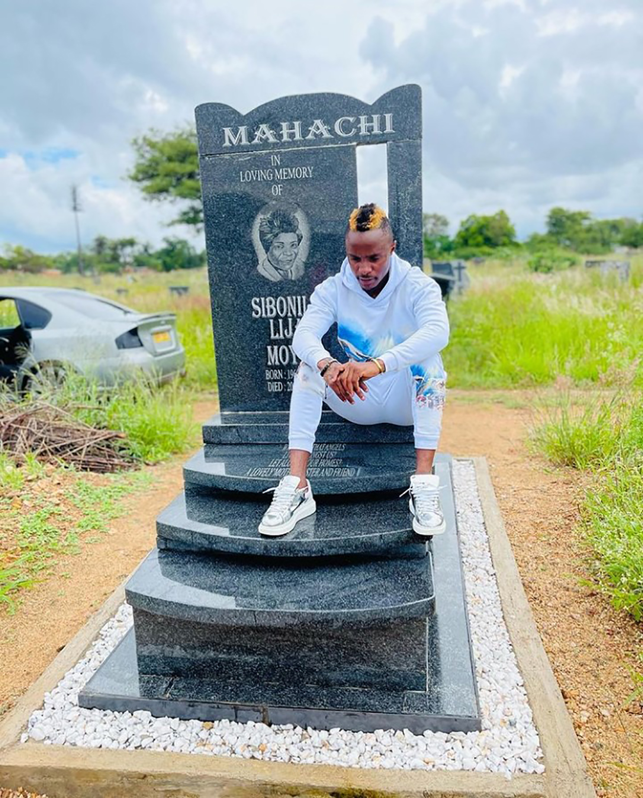 Ex-Downs & Bucs star remembers his late mum
