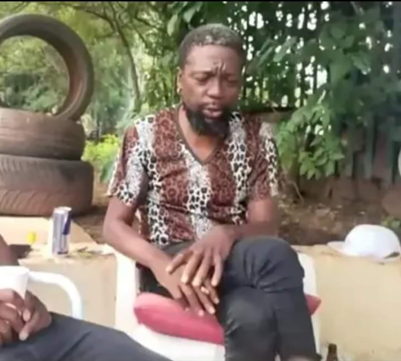 Pictures of zola 7 have left mzansi worried as he looks unwell