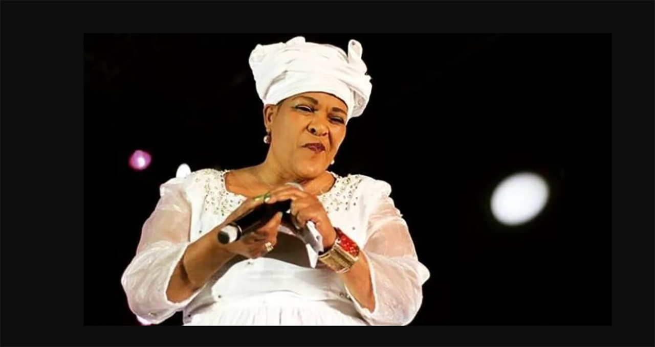 Deborah Fraser was scammed by her ex-Nigerian husband of everything, According to Moffat Manganyi