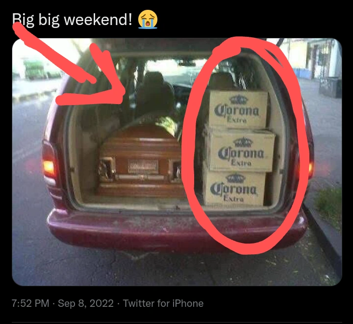 Something Was Spotted Next To This Coffin That Left People In Stitches”Big Weekend “