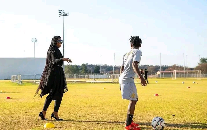 Ex-Sundowns Captain Spotted With MaMkhize In Durban