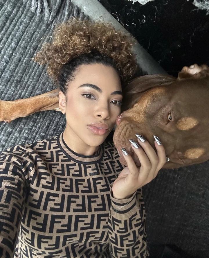 “You will be his meat one day,” Fan tells Amanda duPont after sharing cosy pictures with her pit-bull