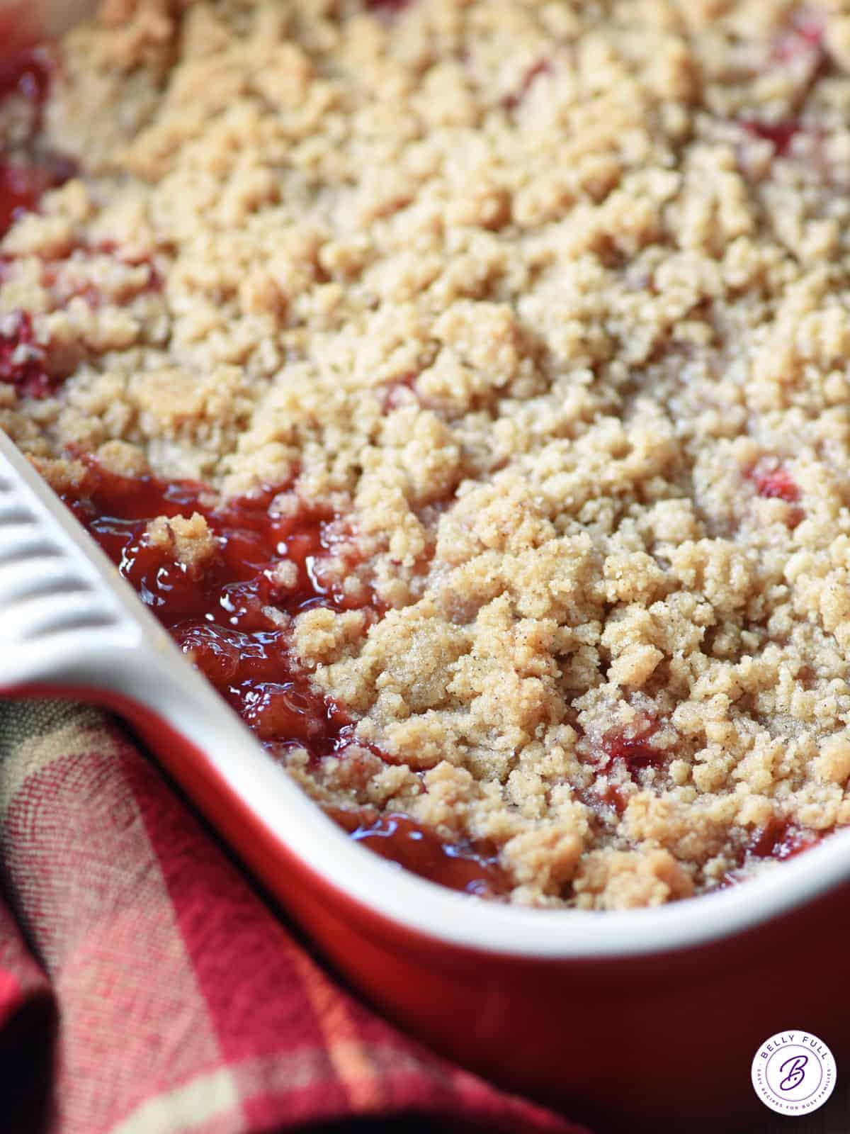 Easy Strawberry Rhubarb Crumble recipe  
